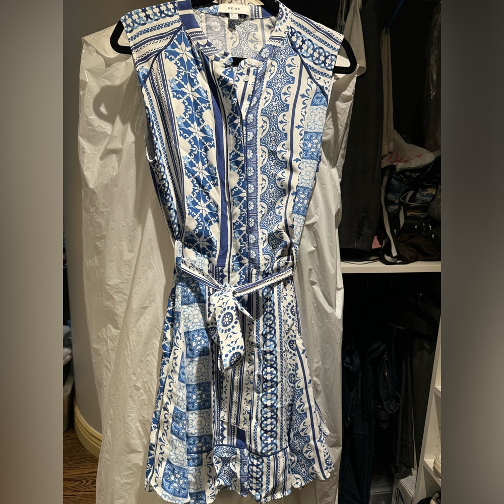 Brand new w/o tags Reiss Dress size 8